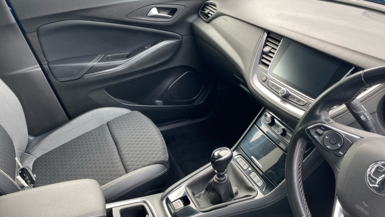 Vauxhall Grandland X 1.2 Turbo SRi Nav 5dr Petrol Hatchback